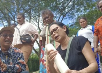 Manfaatkan Pelepah Pisang, Ketua Deskaranada Kabupaten Sorong Yakin Mampu Hasilkan Karya Bernilai Ekonomi Tinggi