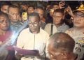Disepakati 2 M, Keluarga Korban Penganiayaan Akhirnya Buka Blokade Jalan Di Km 17 Kota Sorong Papua Barat Daya 