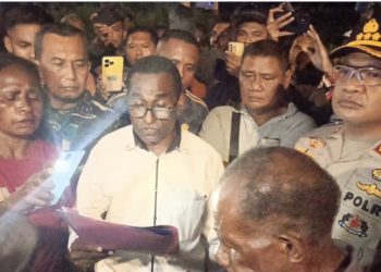 Disepakati 2 M, Keluarga Korban Penganiayaan Akhirnya Buka Blokade Jalan Di Km 17 Kota Sorong Papua Barat Daya 