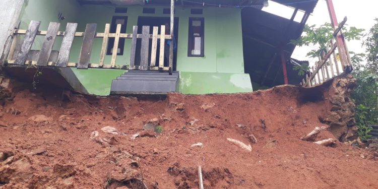 Genangan dan Longsor Terjadi di Kota Sorong, BPBD Imbau Warga Tetap Waspada dan Jaga Lingkungan