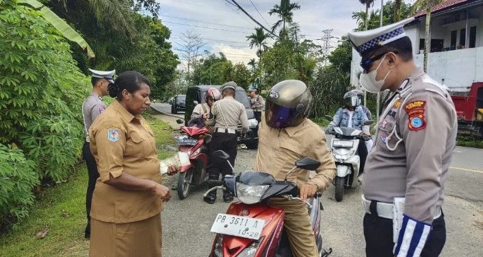 Tingkat Kecelakaan di Sorong Meningkat,Kasat Lantas Polres Sorong AKP Jopi Kewilaa : Satlantas Gencarkan Edukasi dan Penindakan Pelanggaran Lalu Lintas