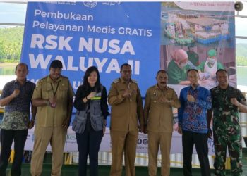 Bupati Raja Ampat Permudah Akses Layanan Kesehatan, RS Kapal Nusa Waluya II Hadir di Wilayah DBTFMS Raja Ampat