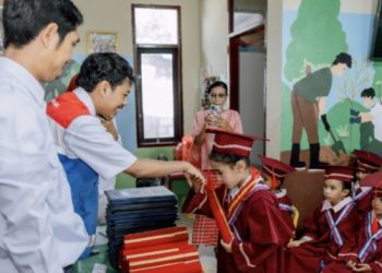 Komitmen pada Pendidikan, PAUD Darling Binaan CSR AFT Pattimura Luluskan 32 Anak Negeri Laha