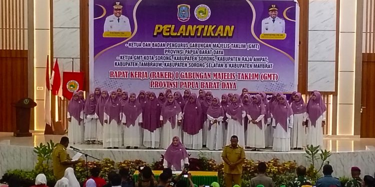 Pelantikan dan Raker Perdana Gabungan Majelis Taklim Papua Barat Daya Digelar, Sarbanun Rumbayan Resmi Pimpin GMT Provinsi