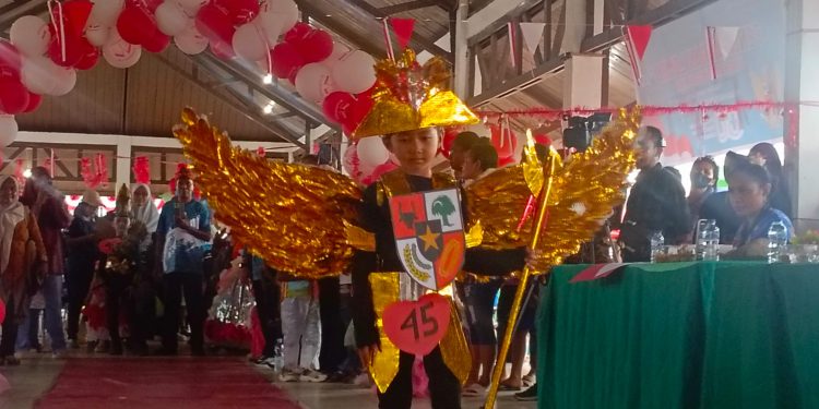 Kreativitas Ramah Lingkungan: PKK Kabupaten Lomba Daur Ulang Meriahkan HUT RI ke-80 di Kabupaten Sorong