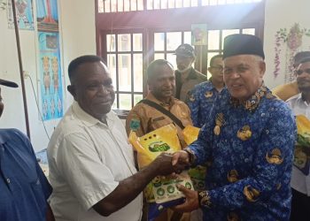Pemkab Sorong Salurkan Cadangan Pangan untuk 5.000 Keluarga