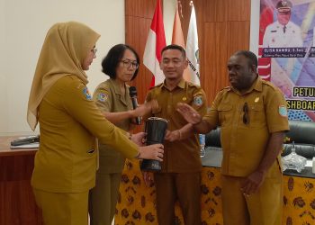 DKPPKB Papua Barat Daya Sosialisasikan Fitur Baru ASPAK, SIRen, SOPHI, dan Implus untuk Perkuat Layanan Kesehatan Digital