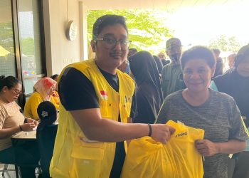 Golkar Genap 61 Tahun, DPD Papua Barat Daya Gelar Sembako Murah Senilai 115 Ribu Hanya Dijual  Rp61 Ribu untuk Warga Sorong, Ini Kata Ketua Harian Golkar PBD 