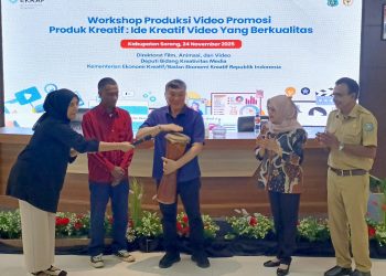 ​Rico Sia dan Kemenekraf Dorong Digitalisasi Sorong: Video Promosi Jadi Kunci Lawan Keterbelakangan Pasar Konvensional