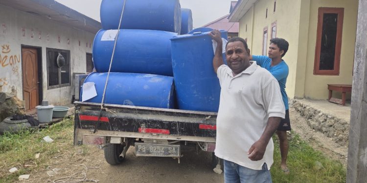 Presiden Salurkan Bantuan Produktif untuk Perkuat Ekonomi Masyarakat Adat Tehit di Papua Barat Daya