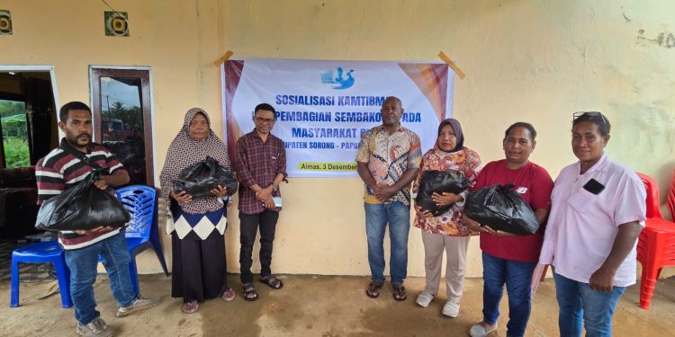 Pemerintah Pusat Salurkan Bantuan Sembako untuk Masyarakat Biak di Sorong, Perkuat Dukungan Publik dan Stabilitas Kamtibmas di Papua