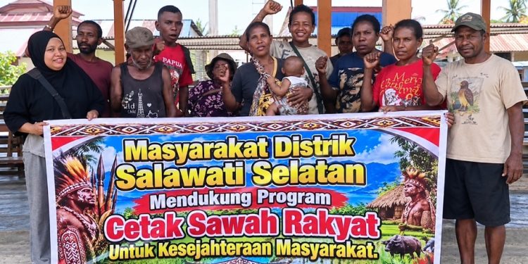 ‎Atasi Keterbatasan Kebutuhan Beras, Warga Salawati Selatan Dukung Program Cetak Sawah